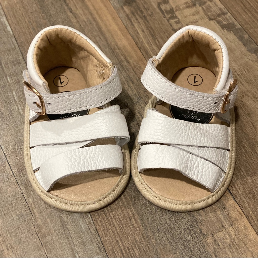 White Leather Infant Sandals Euc Adorable Size 1 (0-6 Months)